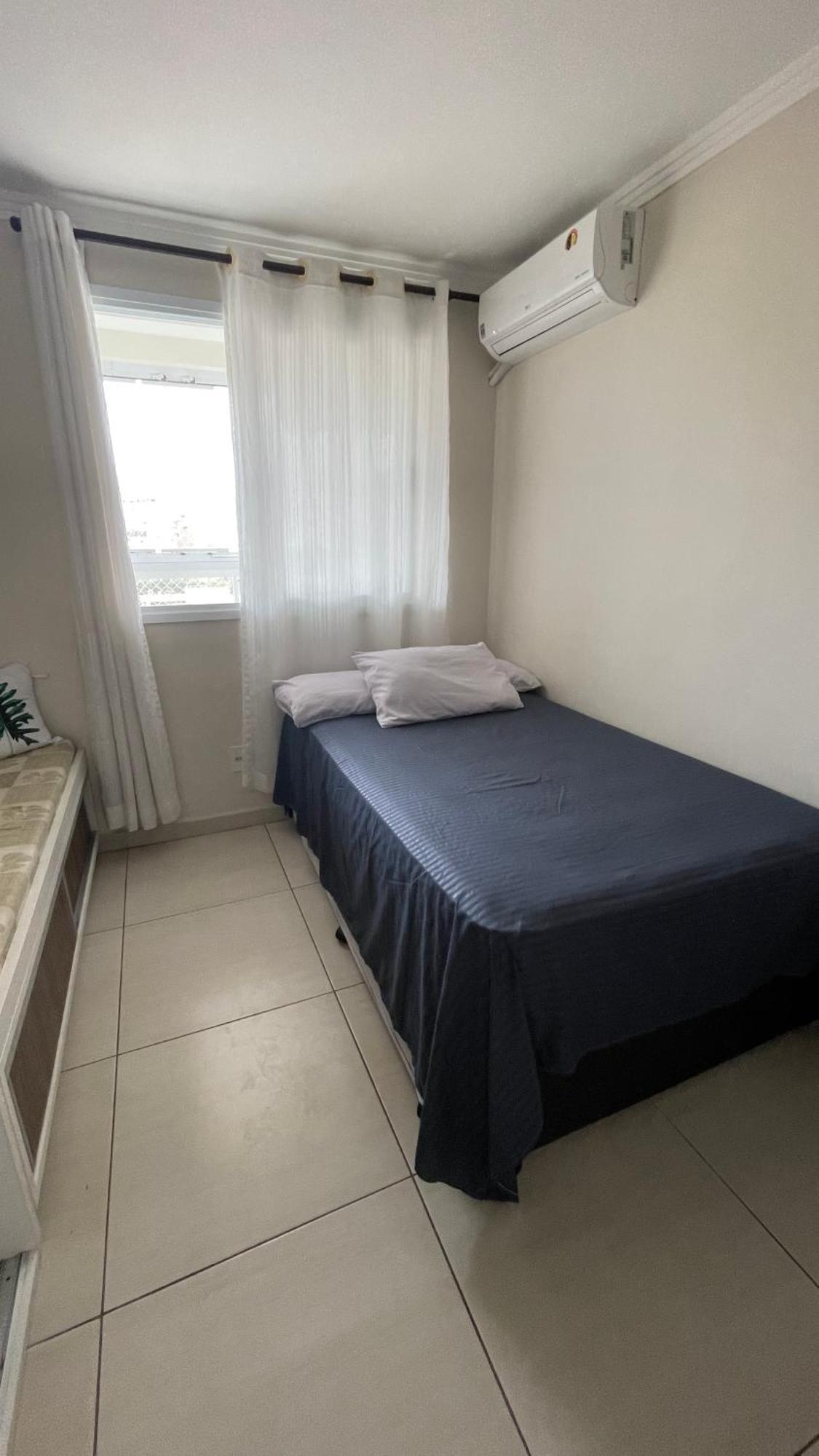 Apartamento Praia Das Asturias Гуаружа Экстерьер фото
